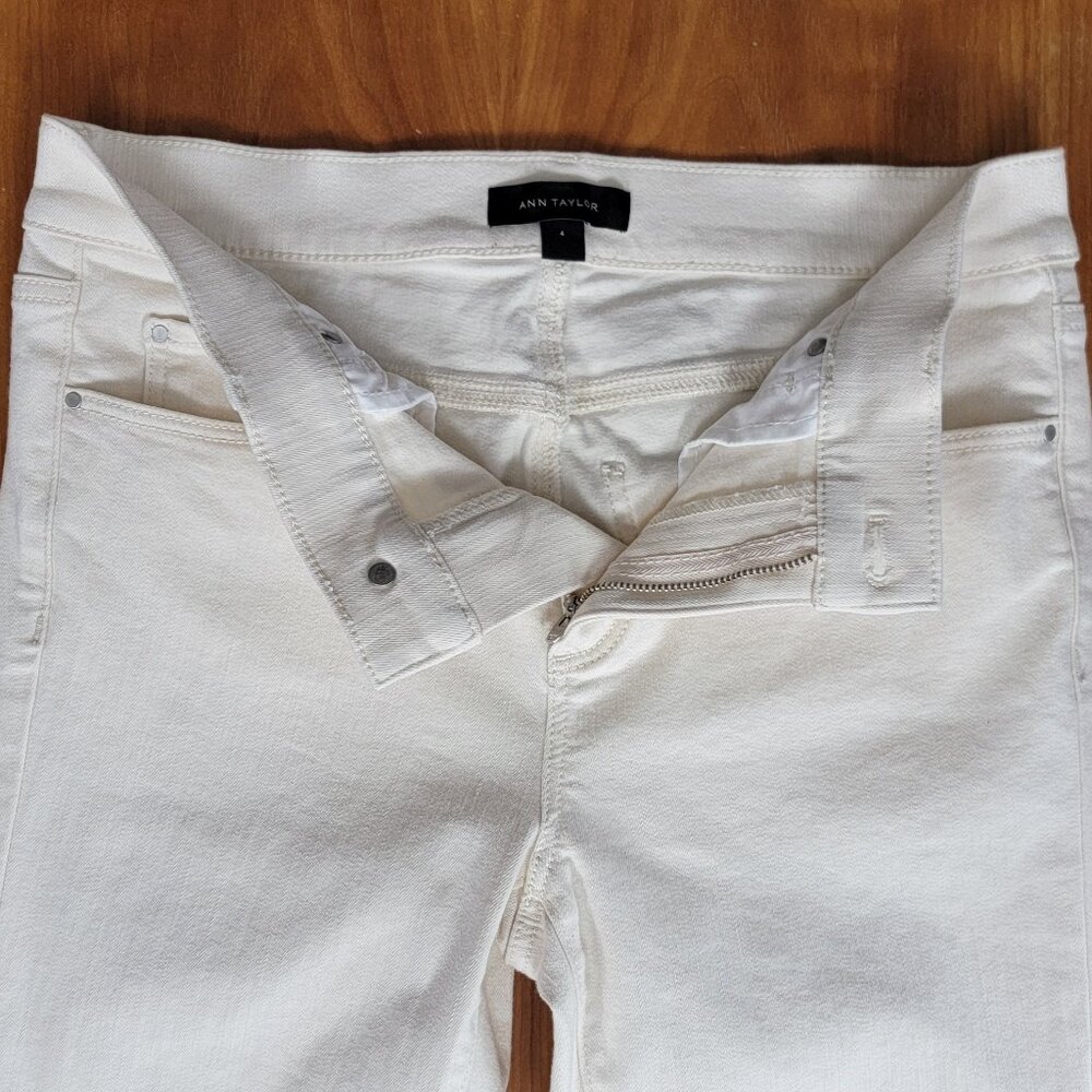Ann Taylor Ivory Raw Hem Stretch Denim Mid-Rise Skinny Jeans - 4 - Picture 6 of 8